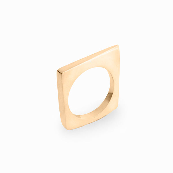 Elke Van Dyke Design image of the Short Shard Ring in Gold standing up view
