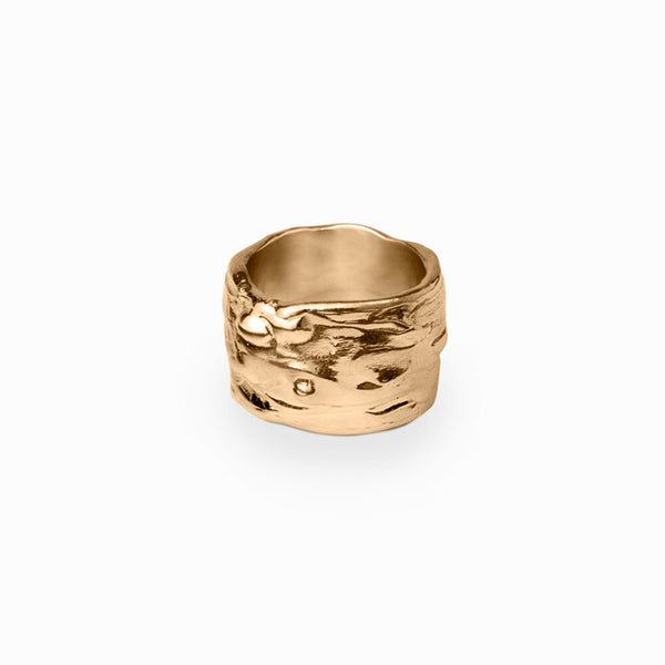Elke Van Dyke Design image of the Wide Waterfall Ring in Gold side view