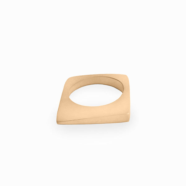 Elke Van Dyke Design image of the Tall Shard Ring in Gold standing up view