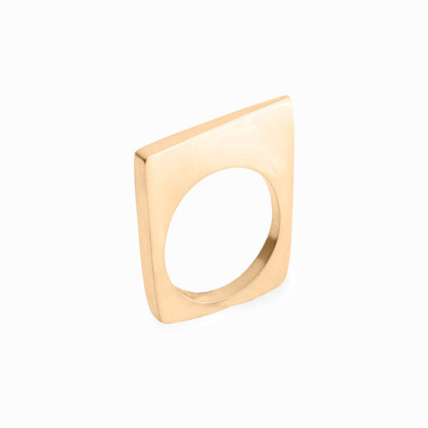 Elke Van Dyke Design image of the Tall Shard Ring in Gold standing up view