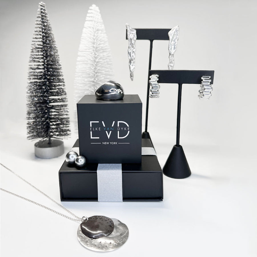 'Tis the Season of Full Shimmer