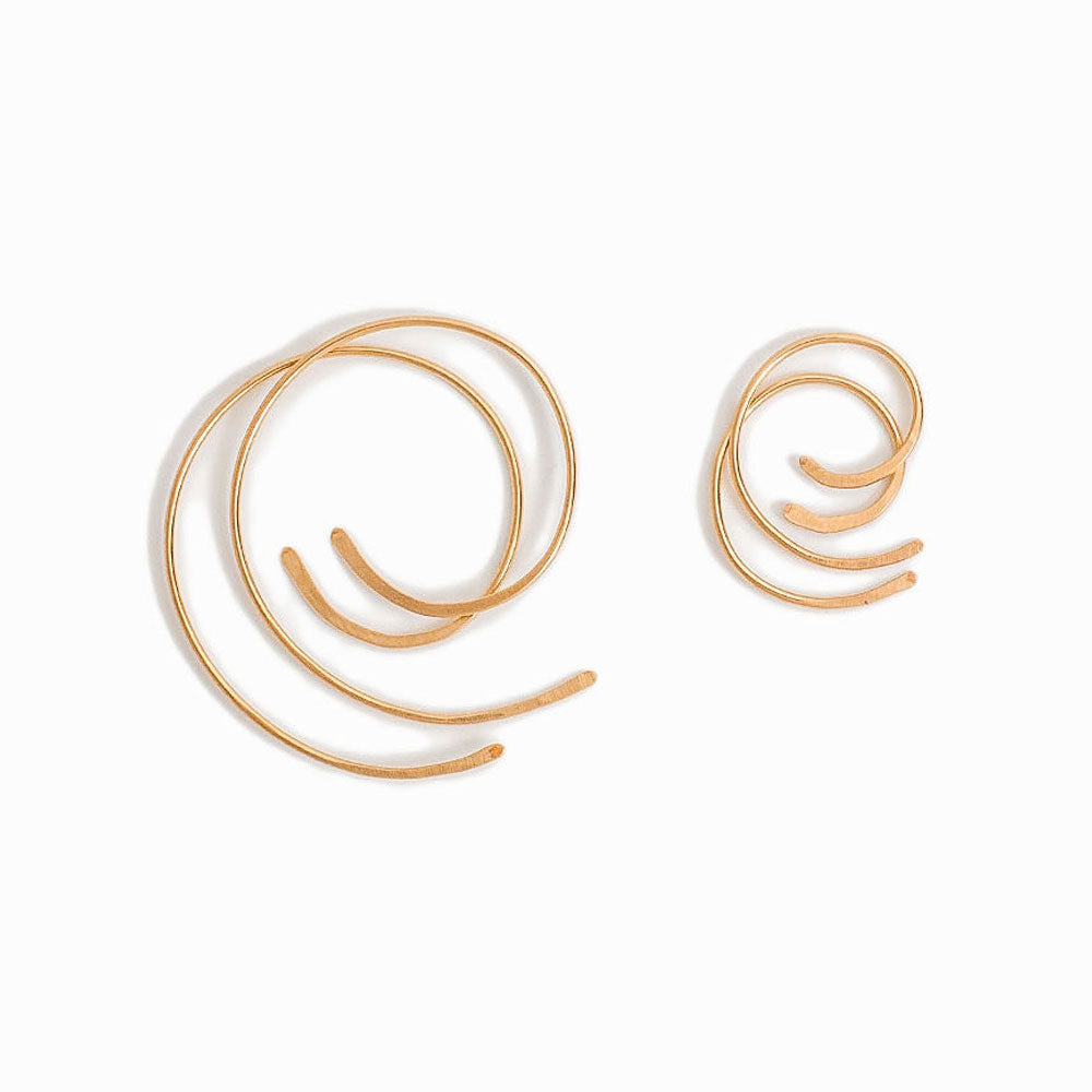 Elke Van Dyke Design Gold Spiral Hoop Threader Earrings laying flat